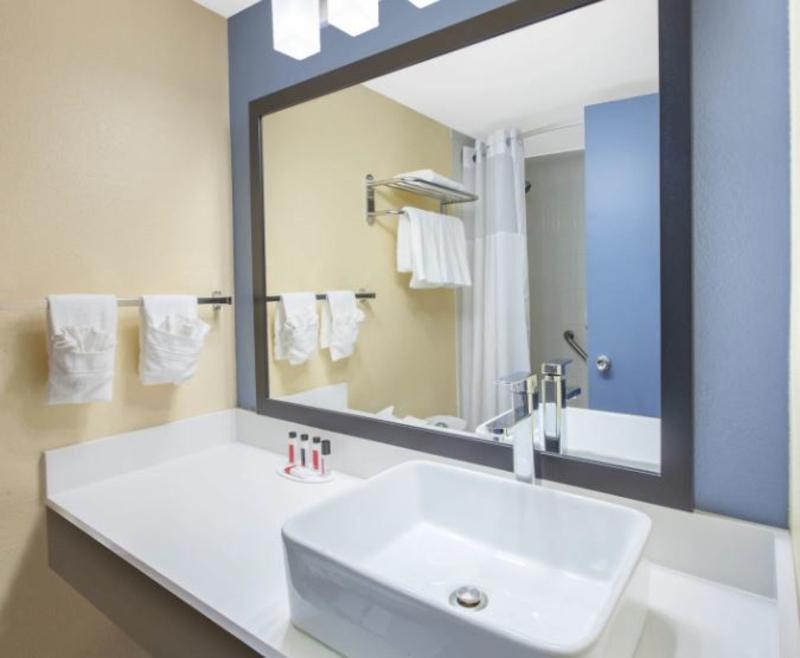 Days Inn & Suites By Wyndham Grand Rapids Near Downtown Wyoming Zewnętrze zdjęcie